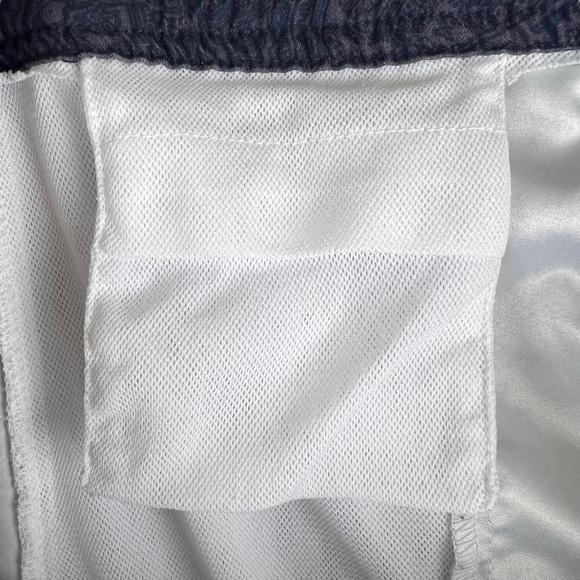 Penguin Munsing Wear Paisley Floral Swimming Trunks Mens Size 31 Navy Blue - Picture 8 of 9